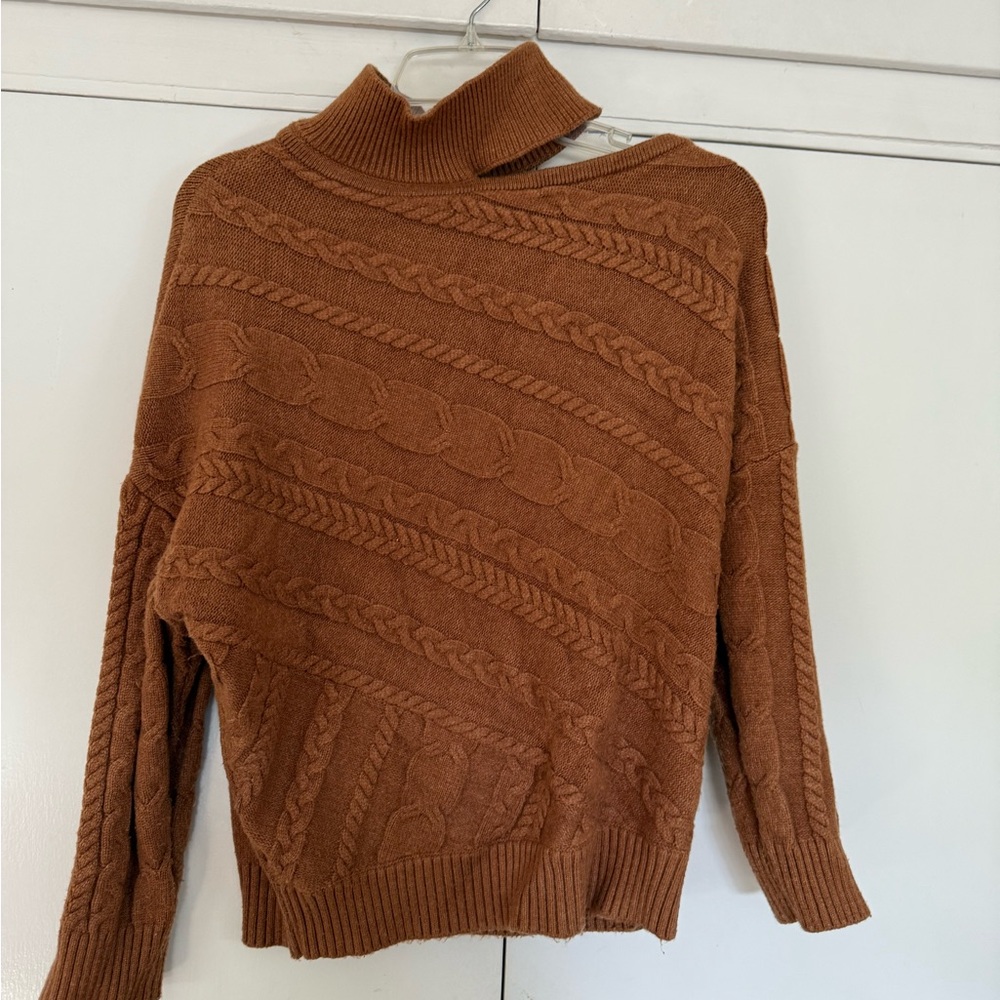 VENUS Brown Off-the-Shoulder Cable Knit Sweater